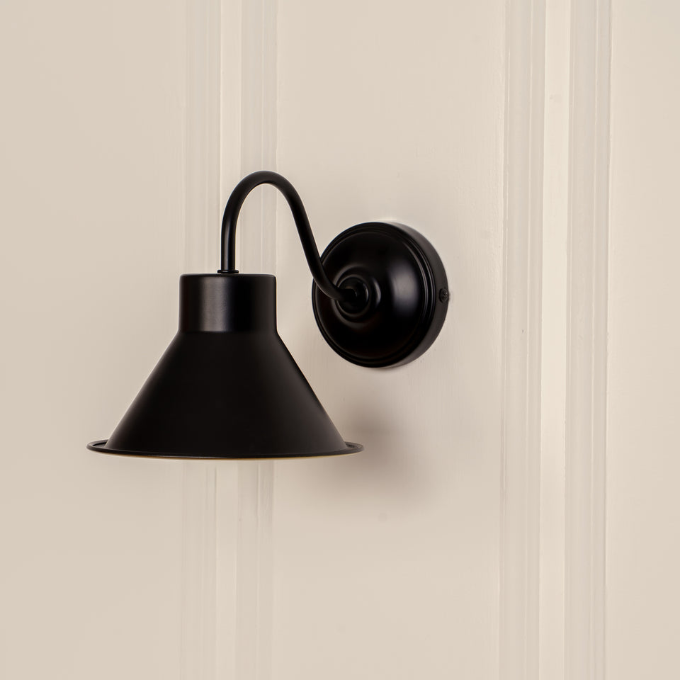 Divine Trends Black Polished Finish Wall Lamp with Metal Dome Shade